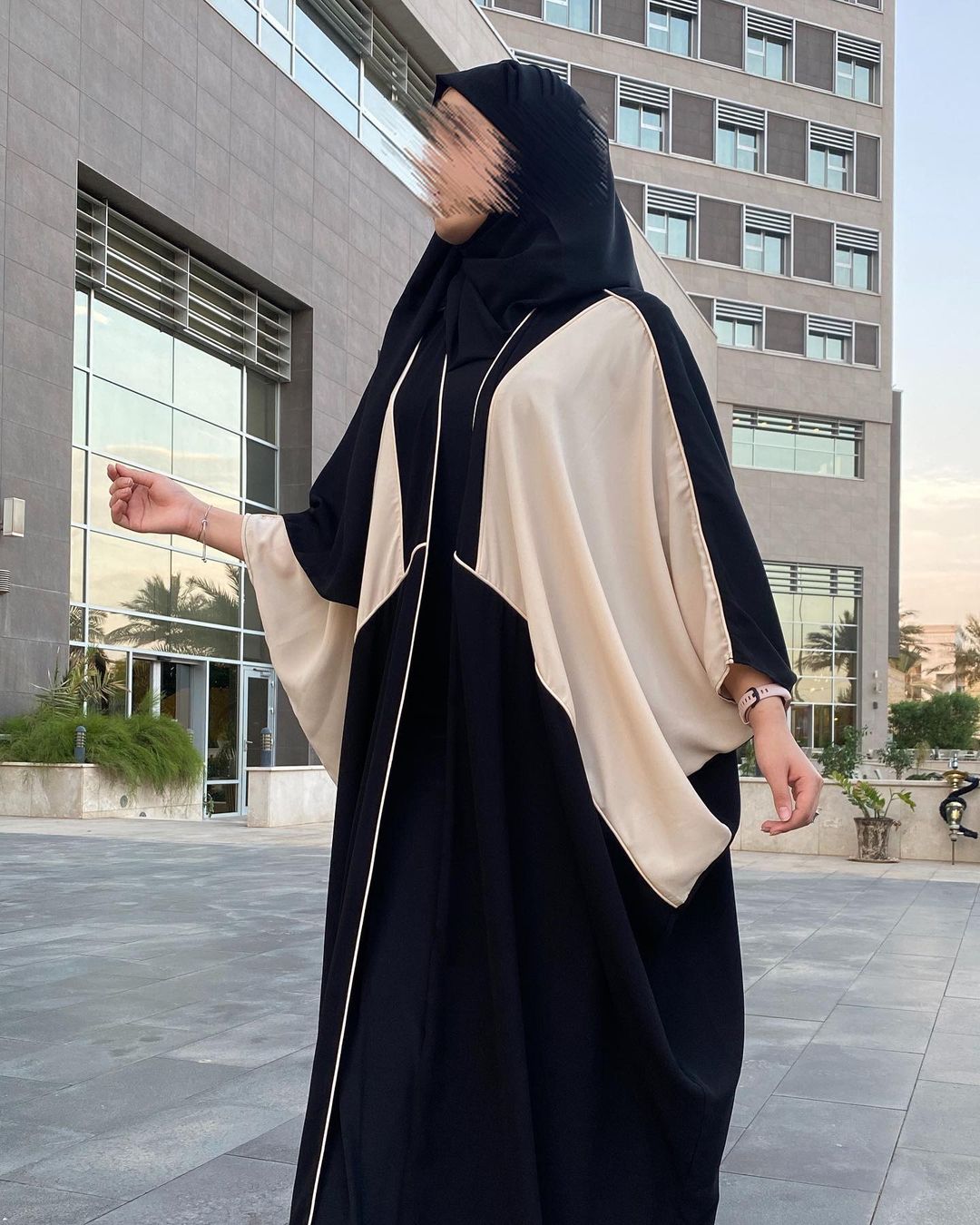 Abaya 2 Pièces moderne et élégante pour Ramadan